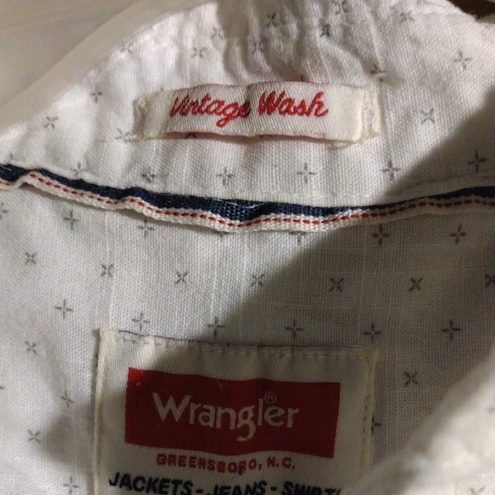 Wrangler Gray and White Casual Button Down Shirt Relaxed Fit - Picture 6 of 6